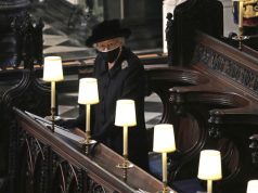 На похоронах Филиппа Елизавета II столкнулась с безжалостным одиночеством