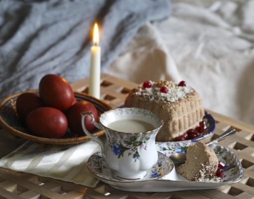 Епископ Ряховский поздравил верующих с Пасхой