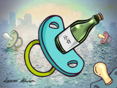 «Три бутылочки, и уносит»: чем опасен популярный у молодежи алкоголь соджу