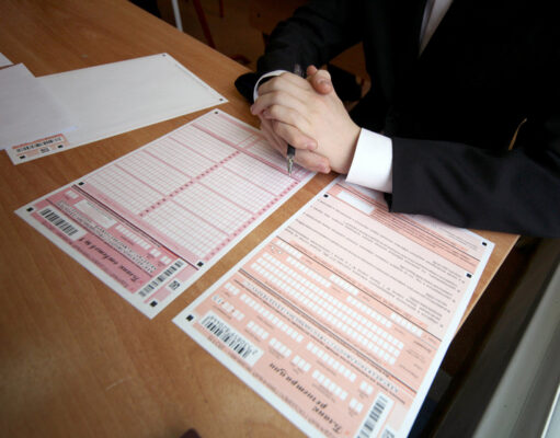 Законопроект об ограничении ОГЭ в трех регионах принят в Совете Федерации