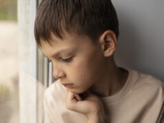 Из общаги в барак: беременная шестым ребенком многодетная мать из Владивостока пытается вернуть старших детей