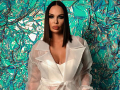 Певица Derzy рассказала, как убирает темные круги под глазами