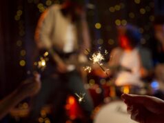 Григорий Лепс остался дома: Аврора Киба зажгла с молодым человеком на тусовке