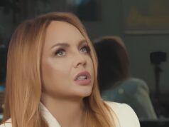 МакSим удивила всех: она пела, а на крыше появились неожиданные танцоры — вот кто это был