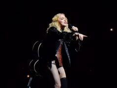 Лежала на полу и рыдала: Мадонна вспомнила о страшном периоде жизни и шокировала фанатов