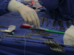 Жертве пиротехники восстановили ладонь с помощью его живота