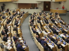 В Госдуме объяснили решение запретить выгул собак детьми до 16 лет: «Бывают опасные хозяева»