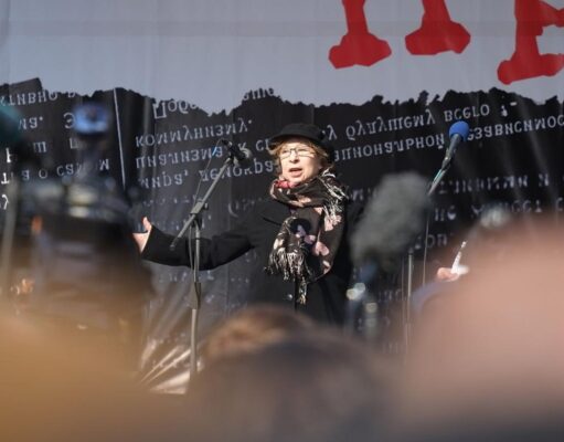 Артур Смольянинов* неожиданно высказался о Лие Ахеджаковой — пост вызвал бурю комментариев