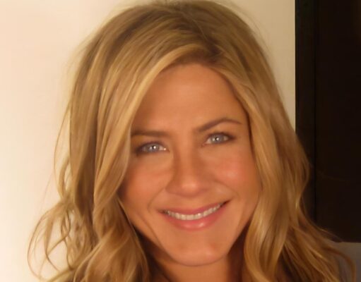 Риз Уизерспун рассказала, чему 25 лет учится у Дженнифер Энистон — и это не актёрство