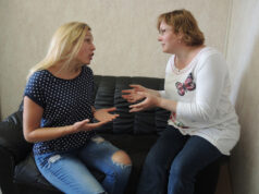 «Сыночке-корзиночке» деньги, а дочери фигу с маслом»: россиянки делают переводы своим взрослым детям мужского пола больше и чаще, чем женского