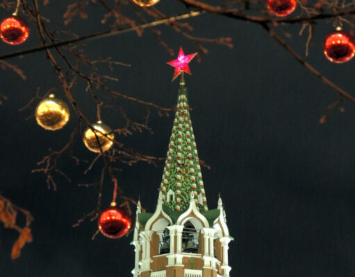 Поздравления с Новым годом-2026 девушке