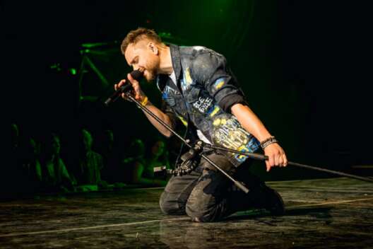 Новые дуэты и шоу: группа СКАЙ отыграла первый концерт во Дворце спорта