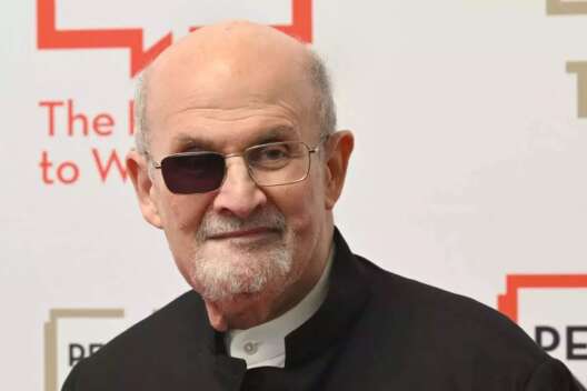 Салман Рушди пожаловался на сны и анонсировал книгу о нападении